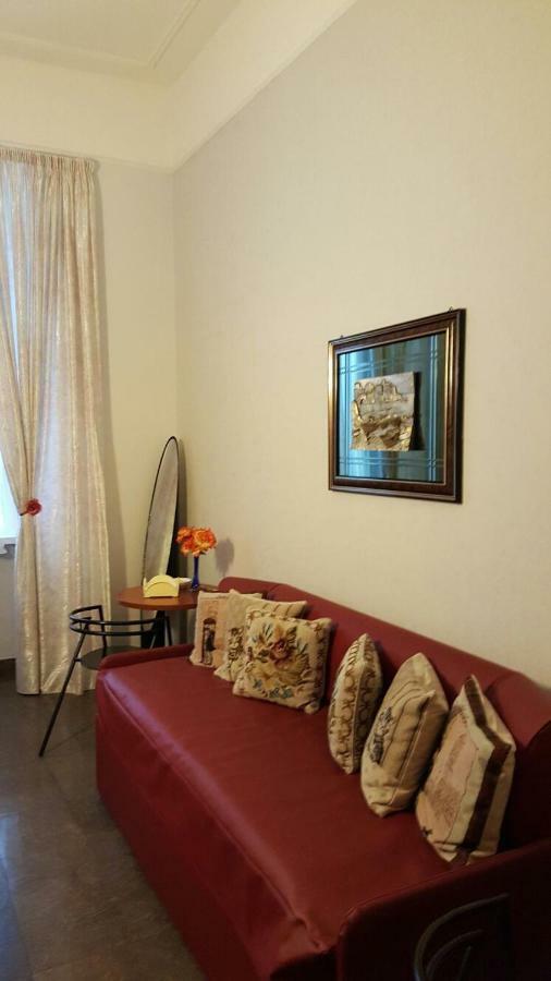 Tagliaferri Lucia Hotel Rome Exterior photo